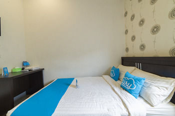 Hôtel Airy Syariah Pemurus Baru Bumi Mas Raya 25 Banjarmasin à Banjarmasin  Extérieur photo
