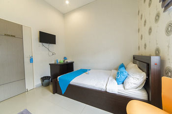 Hôtel Airy Syariah Pemurus Baru Bumi Mas Raya 25 Banjarmasin à Banjarmasin  Extérieur photo